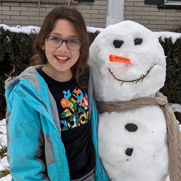 Meet your Posher- Angie, Mom of 4! - Picture 4 of 4